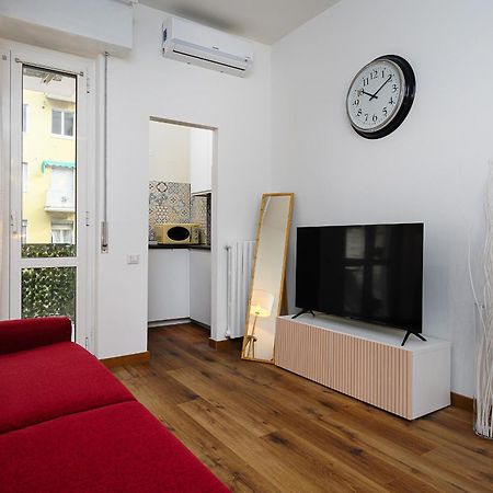 Sebino 8 - Monolocale Cool Appartement Milaan Buitenkant foto
